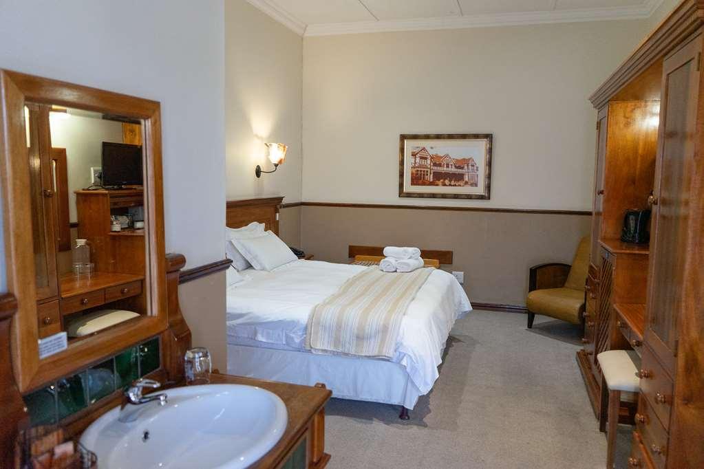 Turnberry Boutique Hotel Oudtshoorn Servis gambar