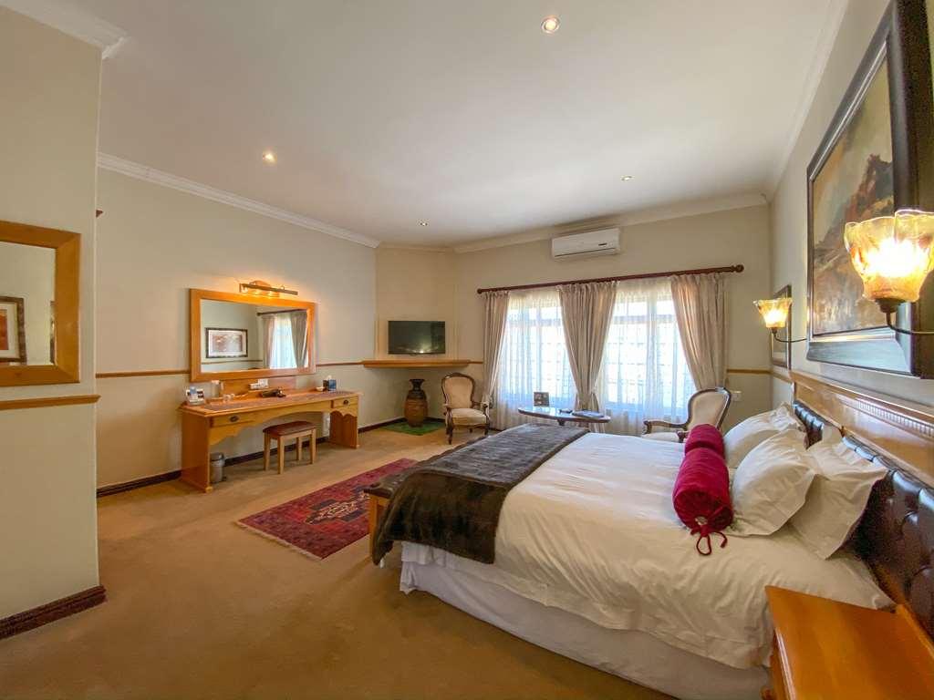 Turnberry Boutique Hotel Oudtshoorn Bilik gambar