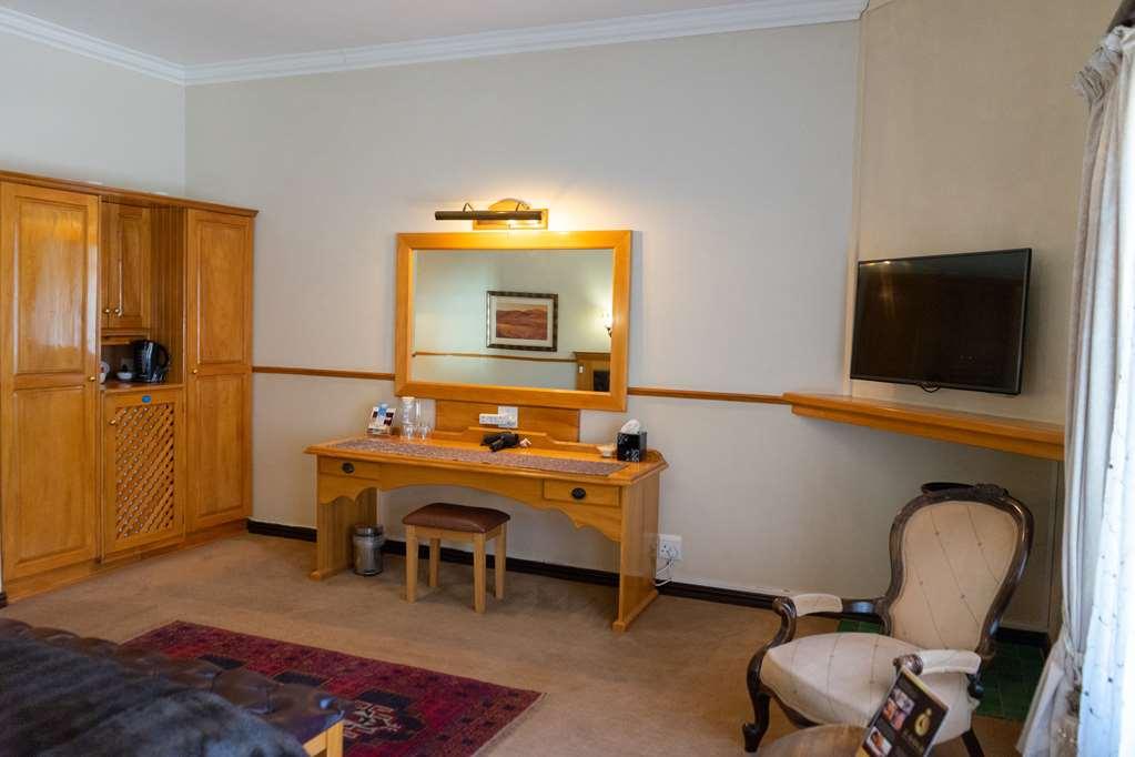 Turnberry Boutique Hotel Oudtshoorn Bilik gambar