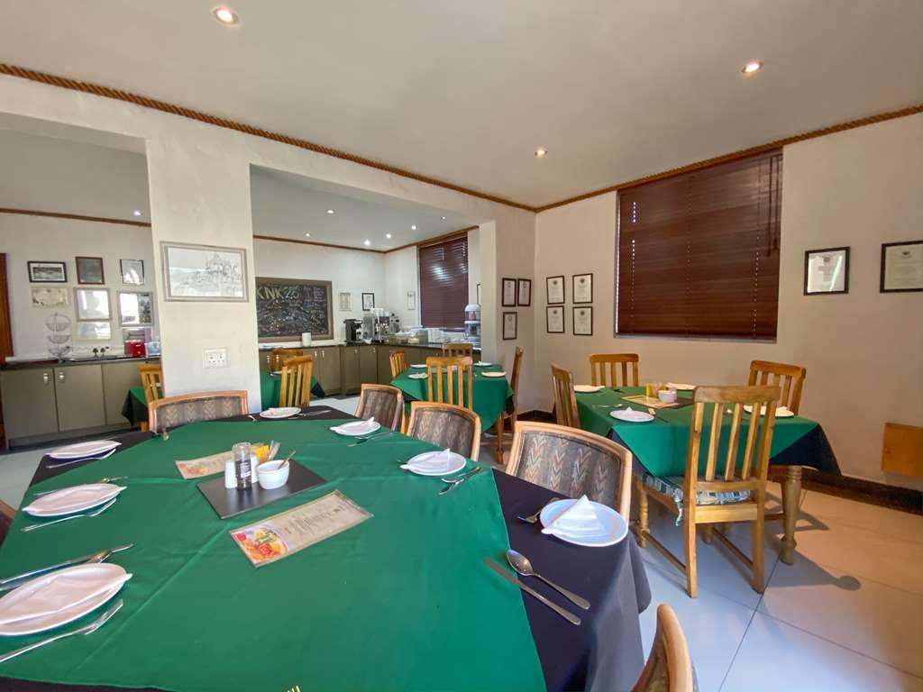 Turnberry Boutique Hotel Oudtshoorn Restoran gambar