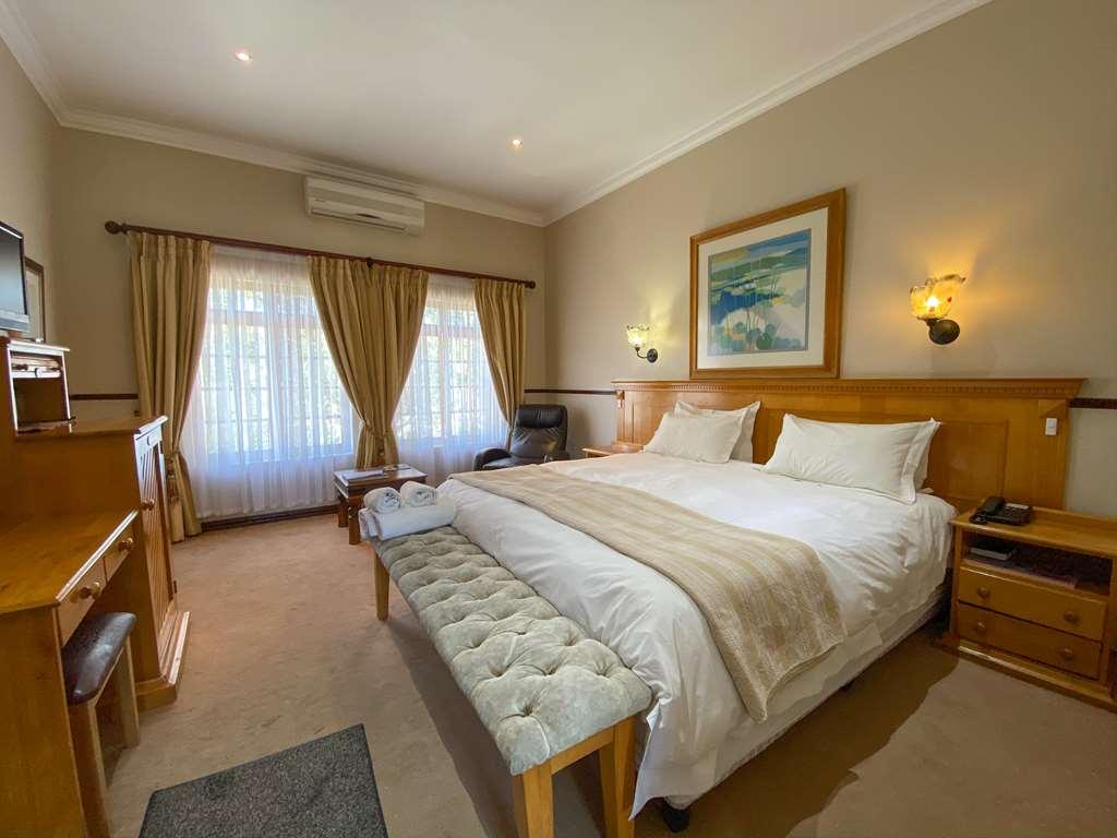 Turnberry Boutique Hotel Oudtshoorn Bilik gambar