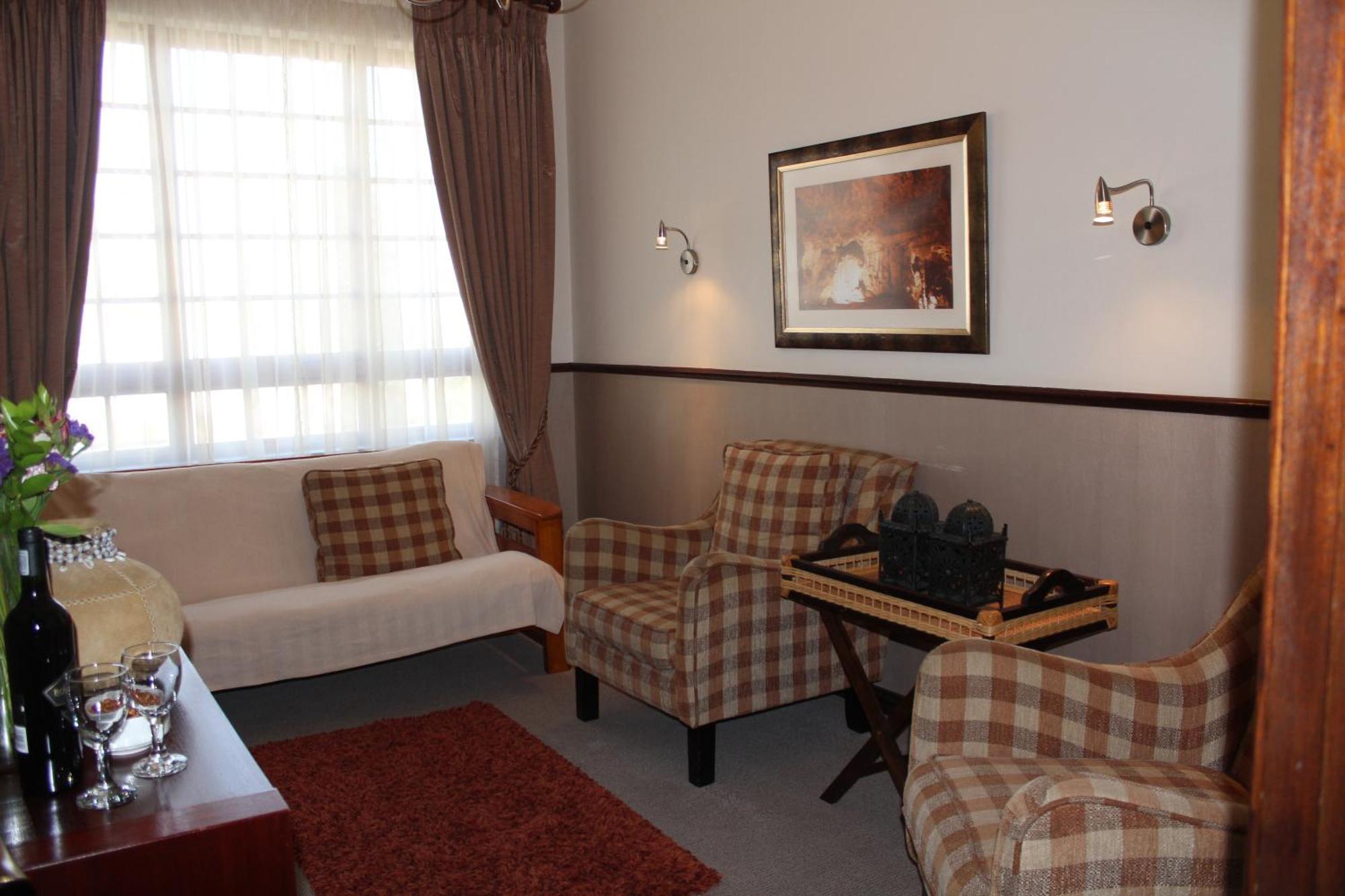 Turnberry Boutique Hotel Oudtshoorn Bilik gambar